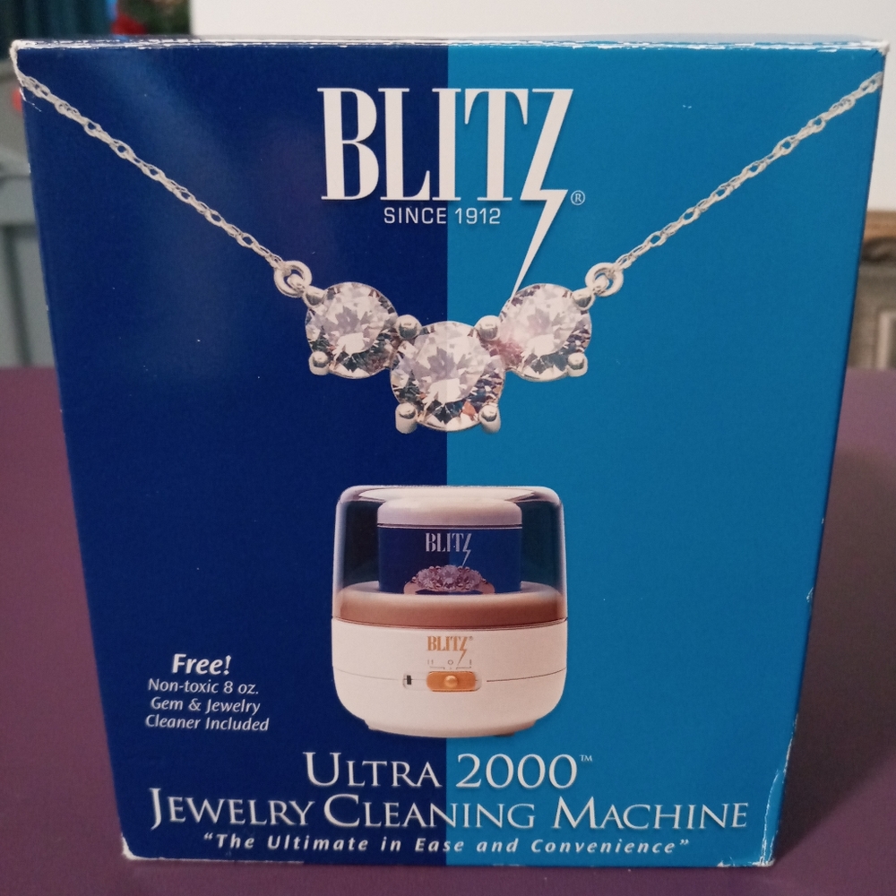 Jewelry cleaner